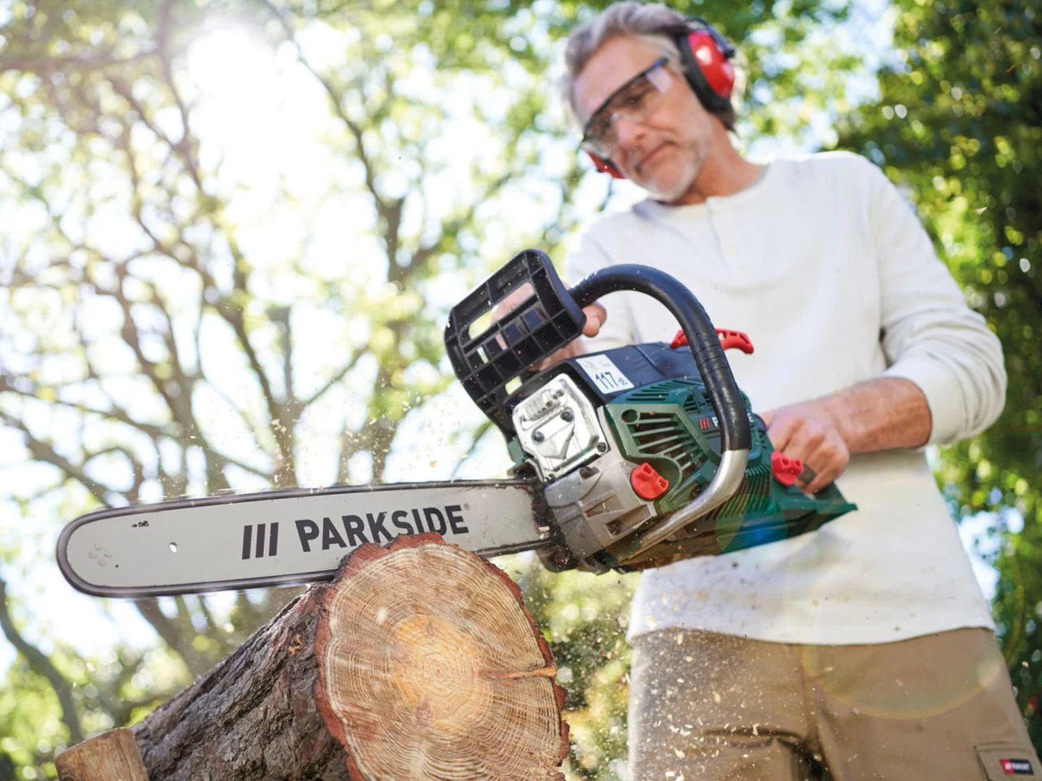 PARKSIDE petrol chainsaw PBKS 53 B3, 2-stroke petrol engine