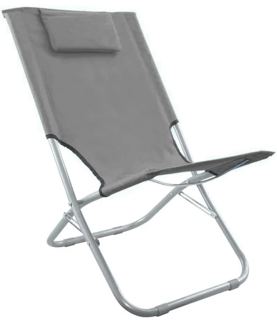 Tragbarer, zusammenklappbarer, grauer Strandstuhl mit Kopfteil und Kissen