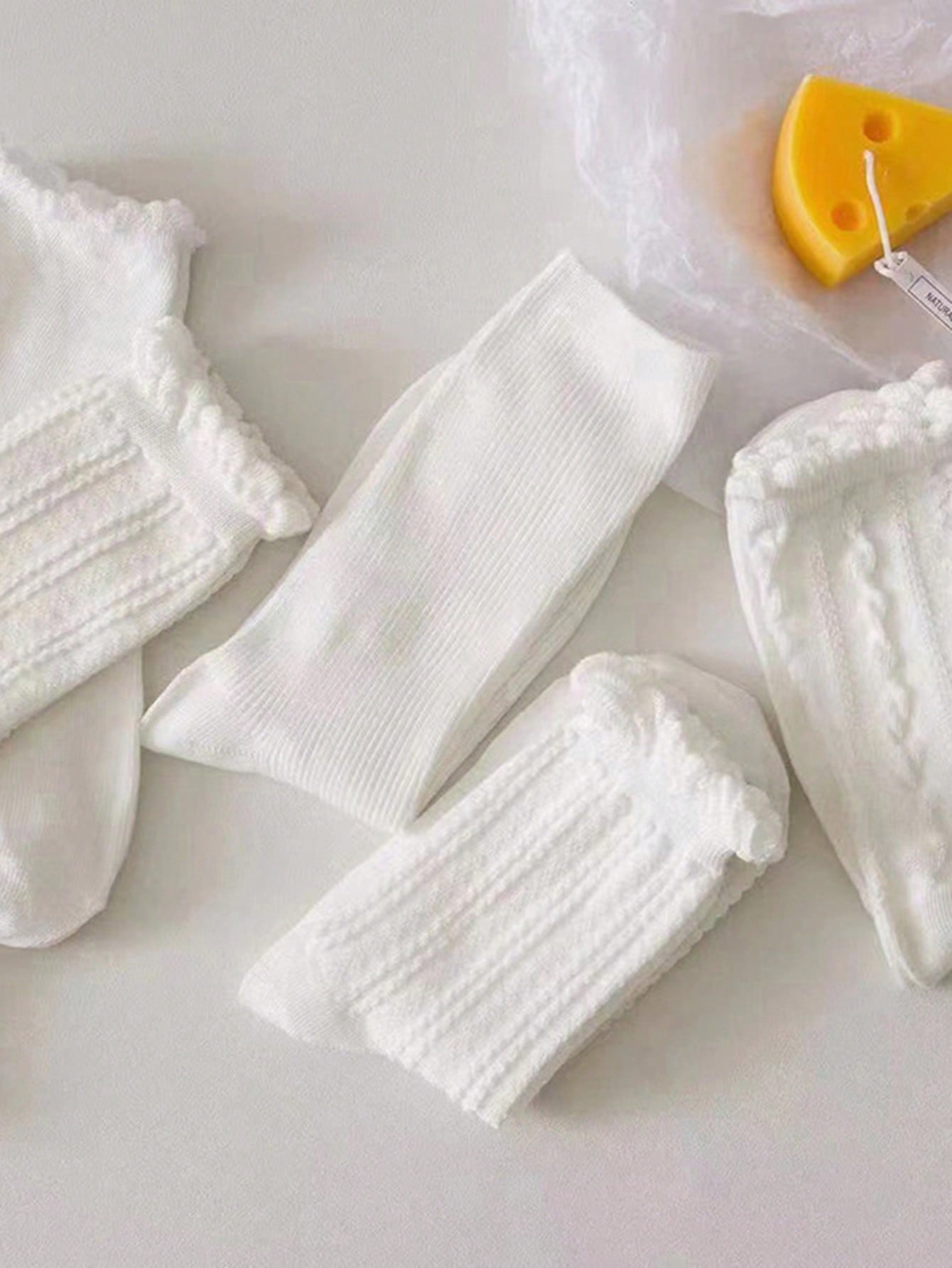 Kawaii 3pairs Women Random Version Solid Crew Socks