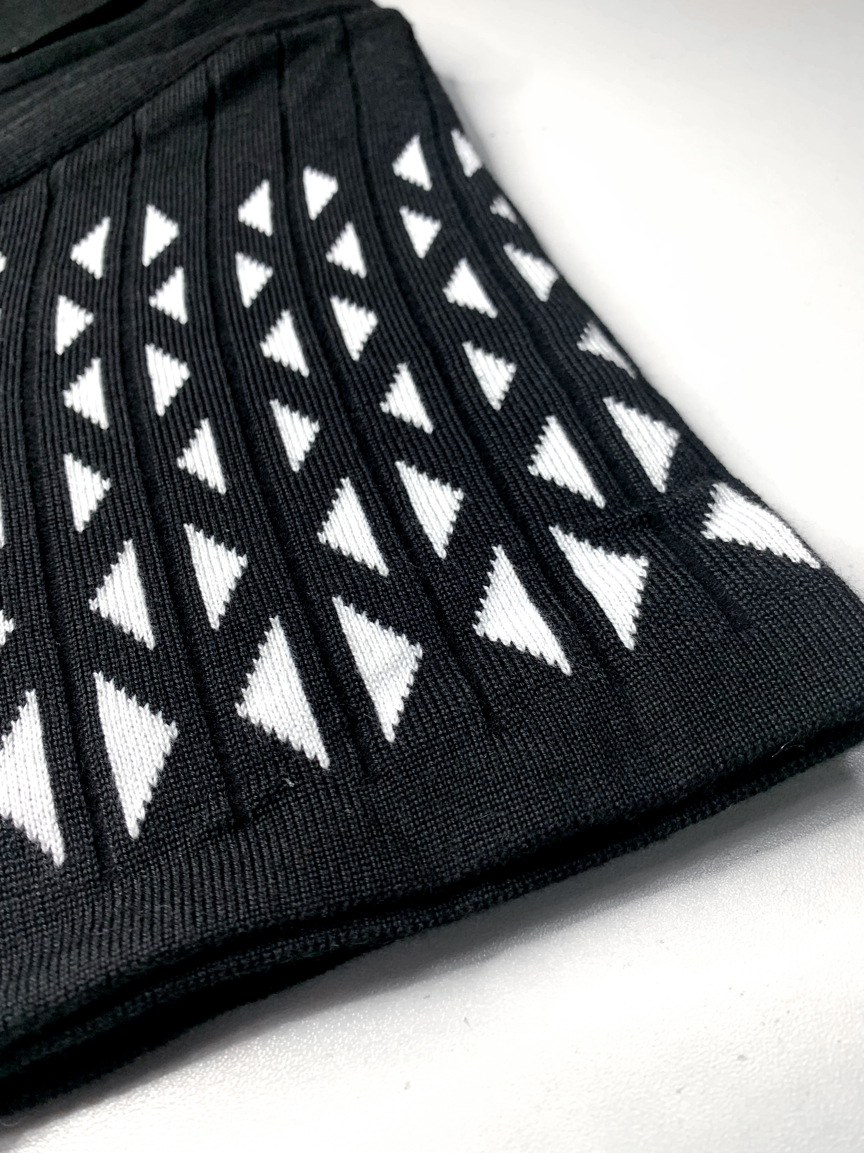 Black Criss Cross Pattern Walking Suit Long Sleeve Set